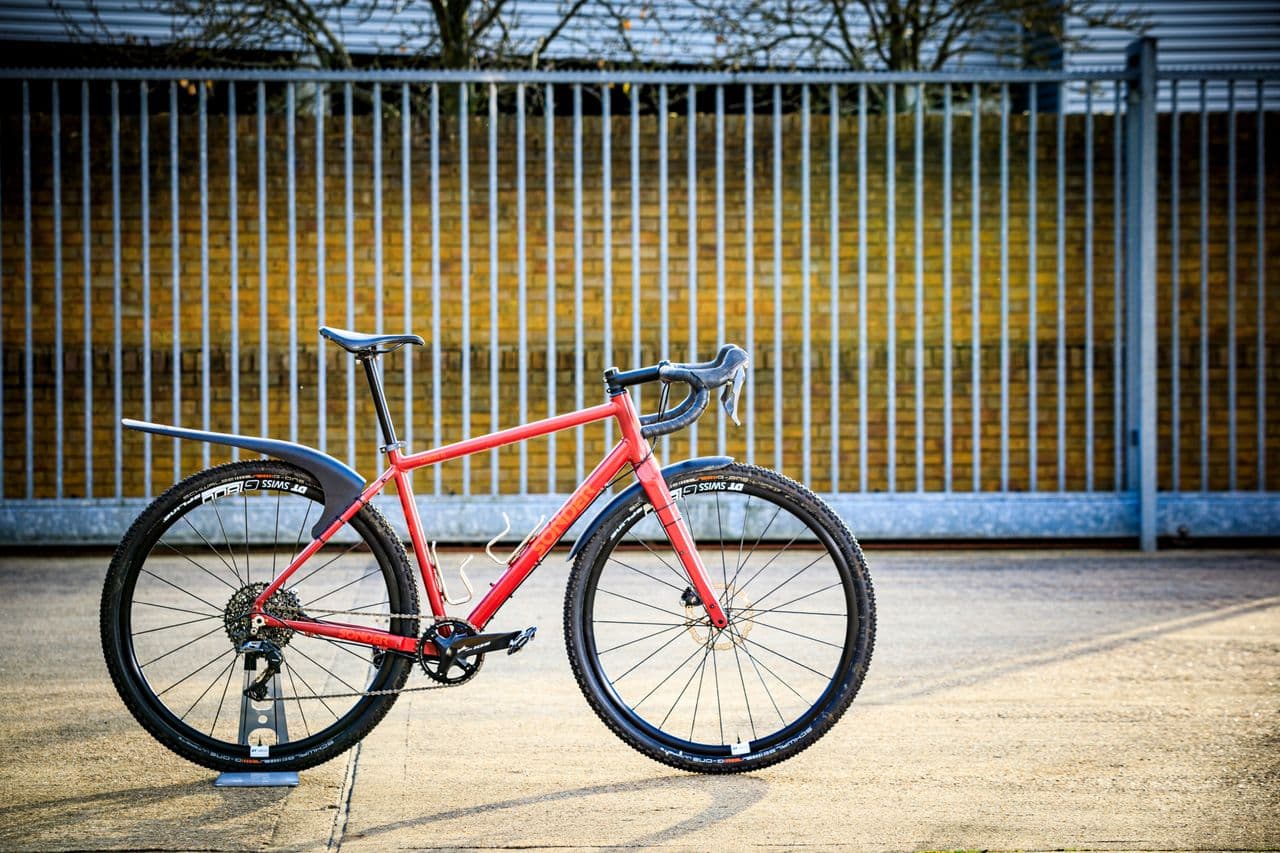 Die besten Schutzbleche für Gravelbikes 2026: 5 von Experten geprüfte Modelle, die dich und dein Velo vor Schmutz schützen